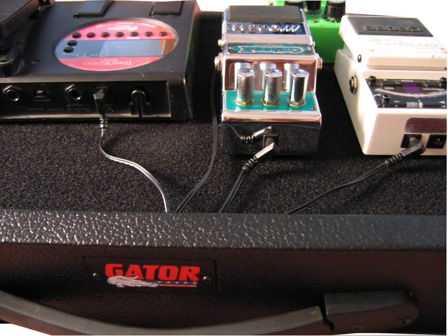 Gator GPTBLPWR Powerhouse Pedal Board Bundle - Ultimate for Musicians