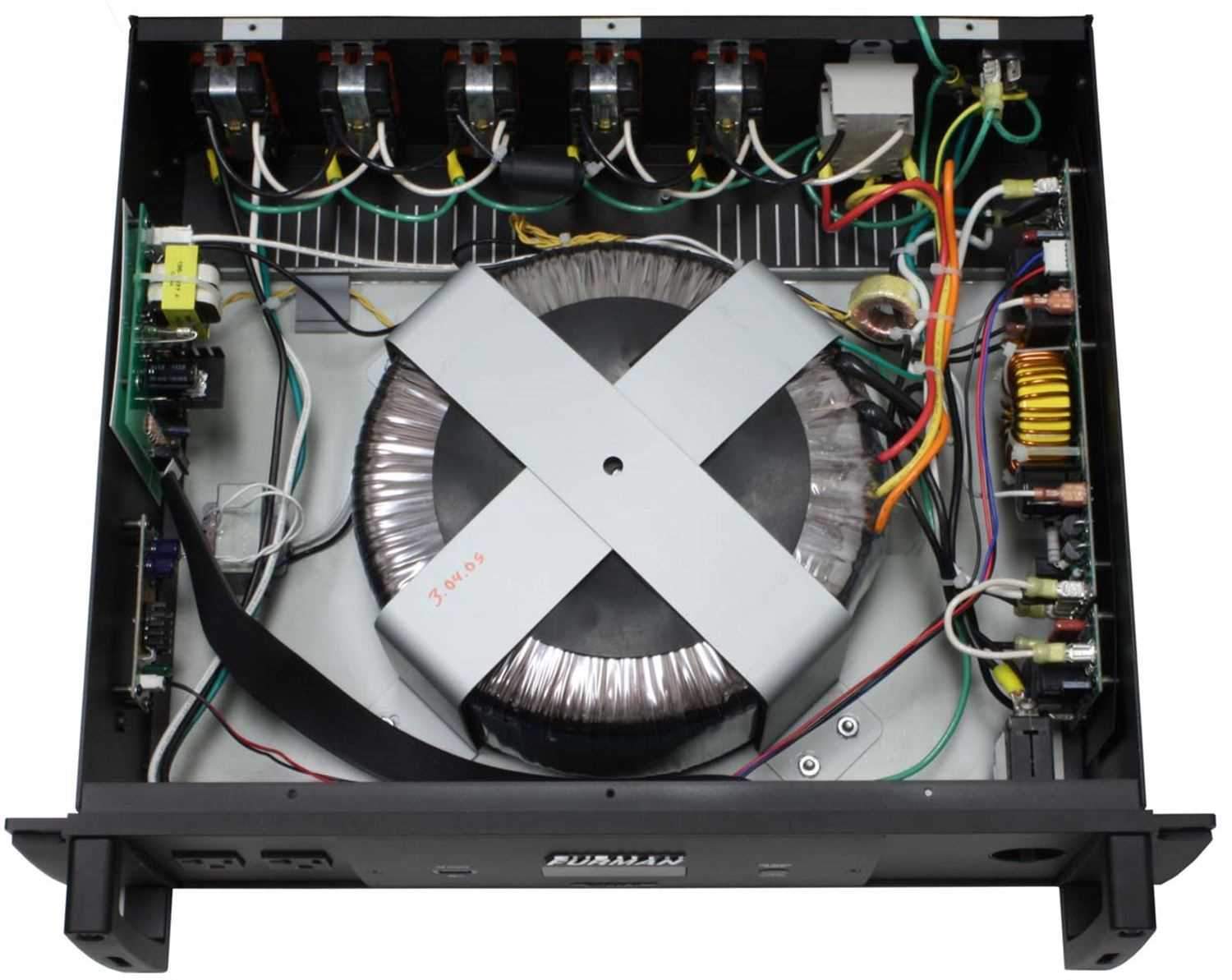 Furman P-2400-IT Ultra-Quiet Power Conditioner