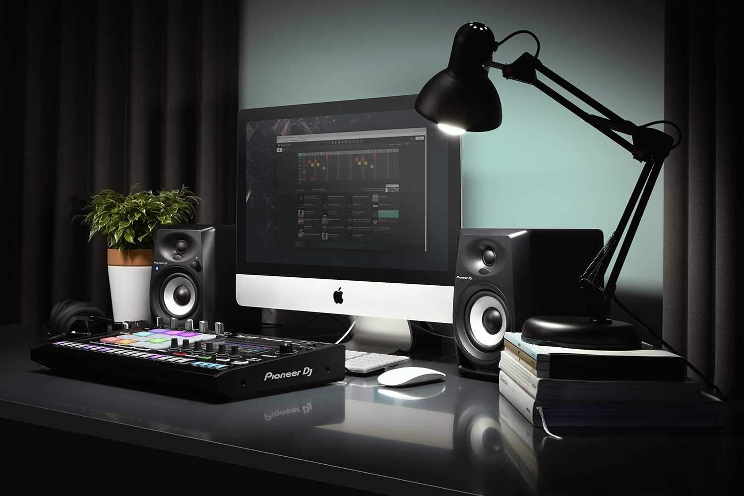 Pioneer DJ DM-40BT 4（）