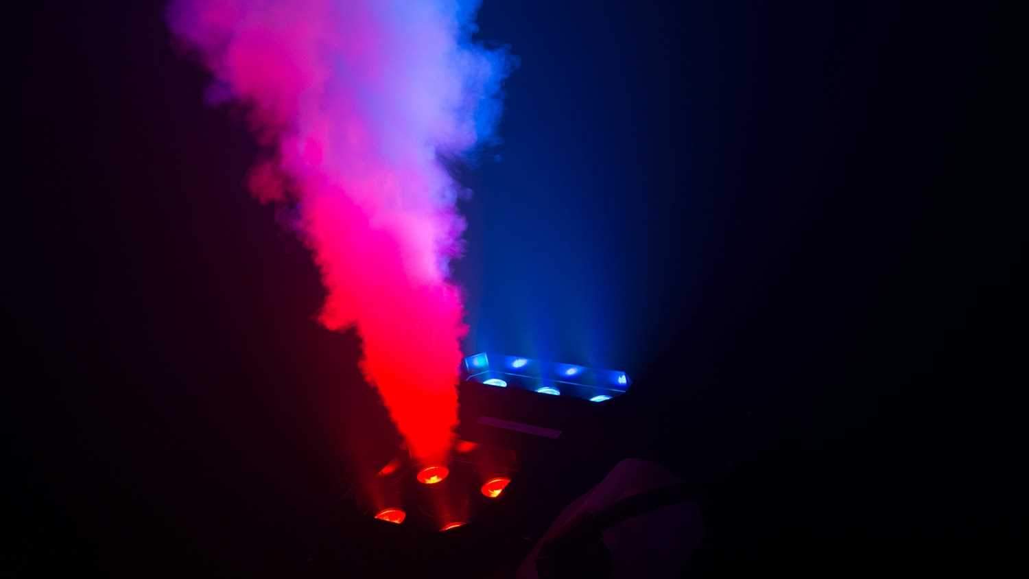 Chauvet Geyser P7 ，