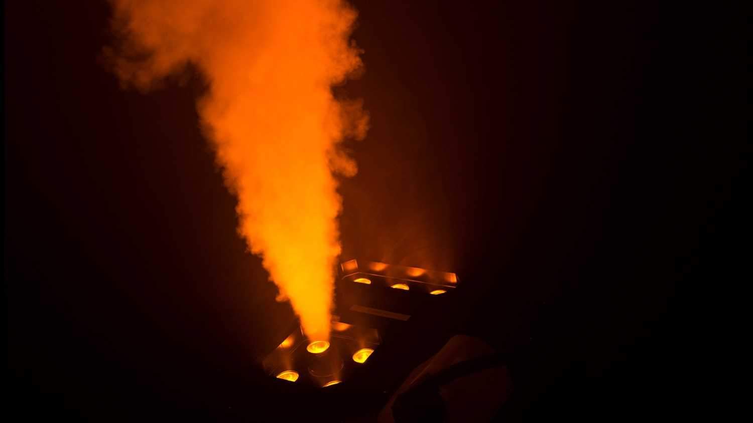 Chauvet Geyser P7 ，